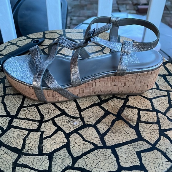 Eileen Fisher Array Cork Platform Women’s Sandals Size 7 Metallic Silver - Picture 3 of 6